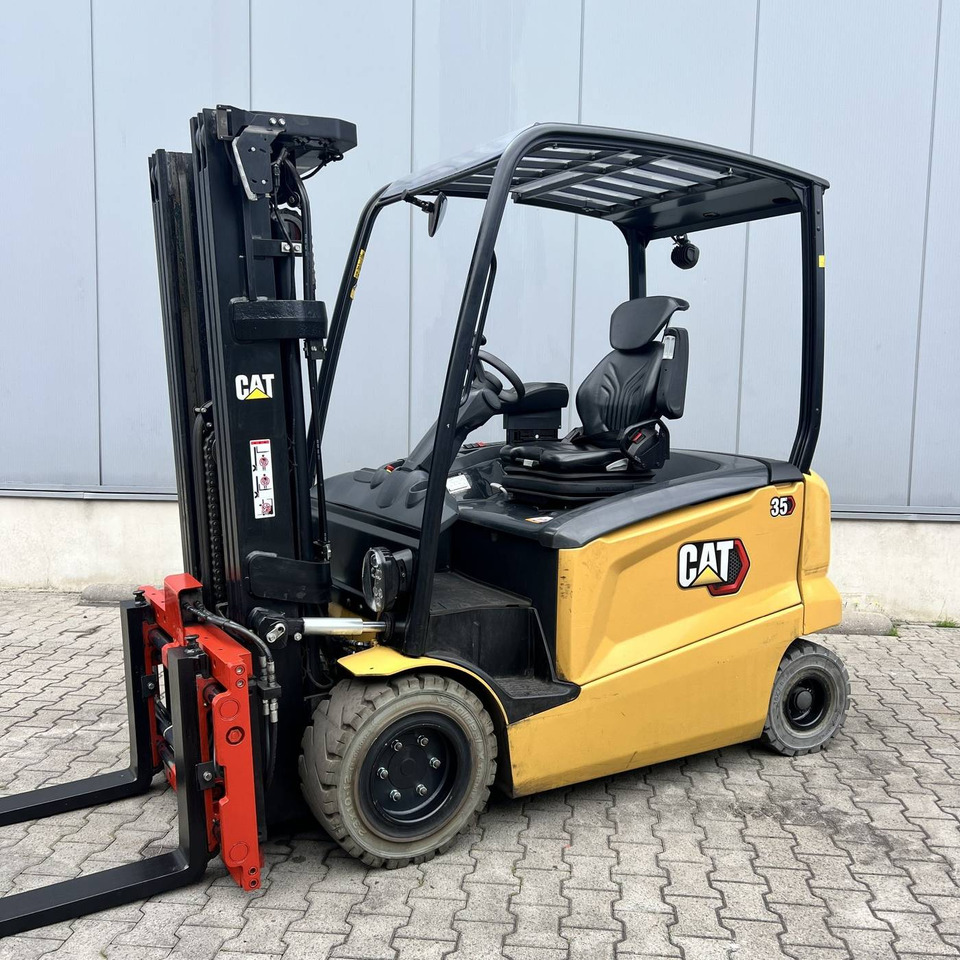 Caterpillar EP35N-80E - מלגזה חשמלית: תמונה 1 Caterpillar EP35N-80E - מלגזה חשמלית: תמונה 1