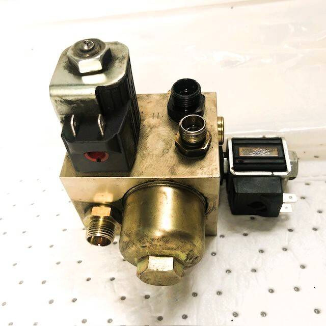 Control valve for Linde L14-L16AP, BR 372 - שסתום הידרולי עבור ציוד לטיפול בחומרים: תמונה 2 Control valve for Linde L14-L16AP, BR 372 - שסתום הידרולי עבור ציוד לטיפול בחומרים: תמונה 2