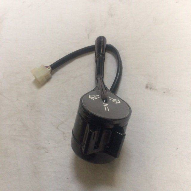 Direction Switch for Caterpillar - מתג עמוד היגוי עבור ציוד לטיפול בחומרים: תמונה 3 Direction Switch for Caterpillar - מתג עמוד היגוי עבור ציוד לטיפול בחומרים: תמונה 3