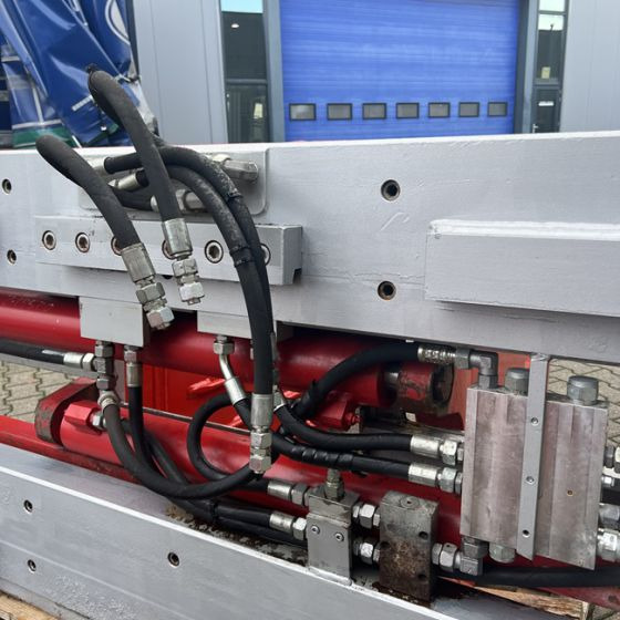 Dürwen Bale Clamp with side shift - מהדק עבור מכונה חקלאית: תמונה 2 Dürwen Bale Clamp with side shift - מהדק עבור מכונה חקלאית: תמונה 2