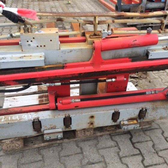 Dürwen Fork Clamp with separate sideshift - מהדק עבור ציוד לטיפול בחומרים: תמונה 5 Dürwen Fork Clamp with separate sideshift - מהדק עבור ציוד לטיפול בחומרים: תמונה 5