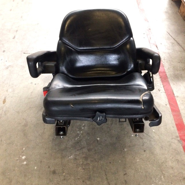 HYSTER seat for forklift - תא ופנים הרכב עבור מלגזה: תמונה 2 HYSTER seat for forklift - תא ופנים הרכב עבור מלגזה: תמונה 2