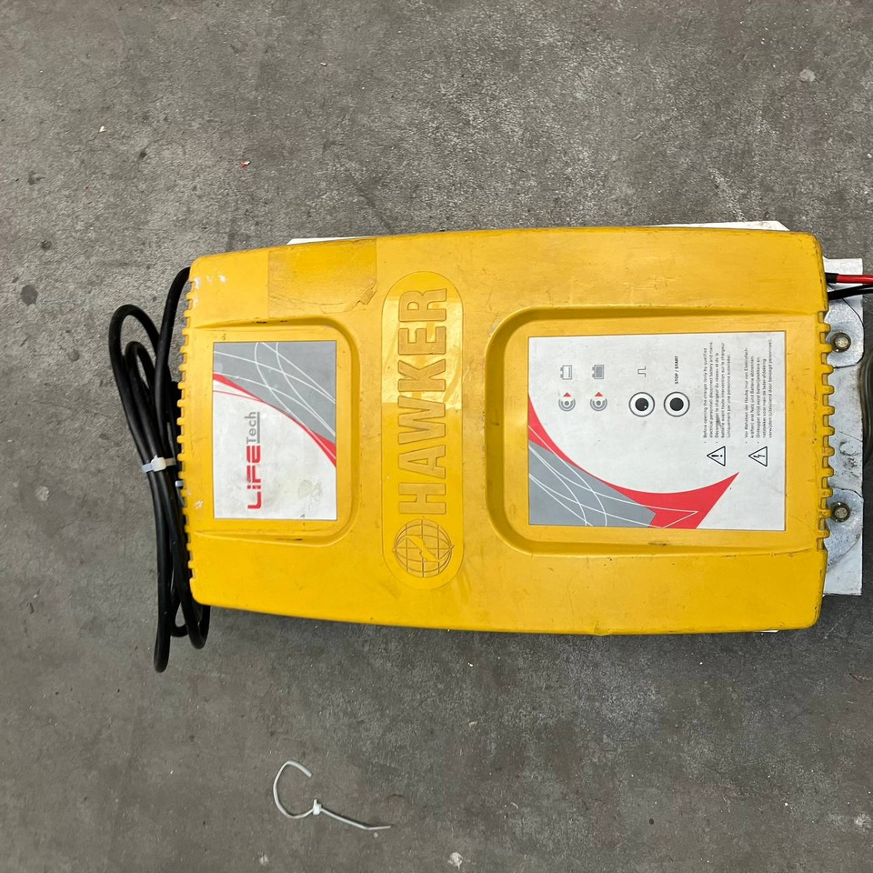Hawker 24V/50A - חלקי חילוף עבור ציוד לטיפול בחומרים: תמונה 1 Hawker 24V/50A - חלקי חילוף עבור ציוד לטיפול בחומרים: תמונה 1