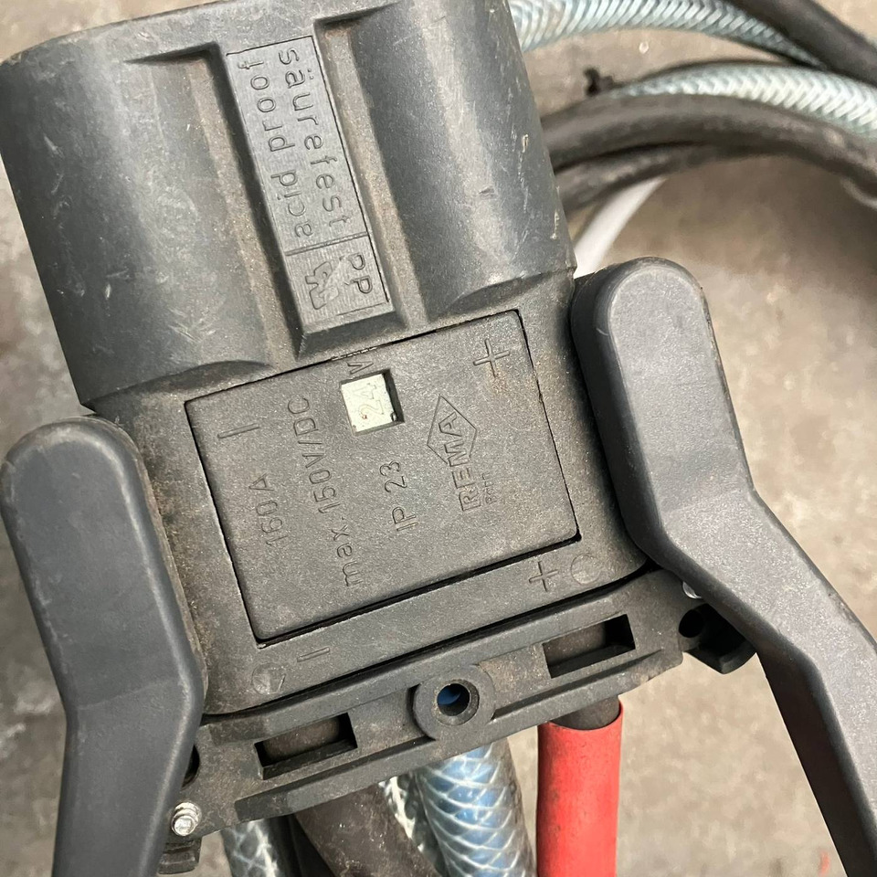 Hawker 24V/80A - חלקי חילוף עבור ציוד לטיפול בחומרים: תמונה 2 Hawker 24V/80A - חלקי חילוף עבור ציוד לטיפול בחומרים: תמונה 2