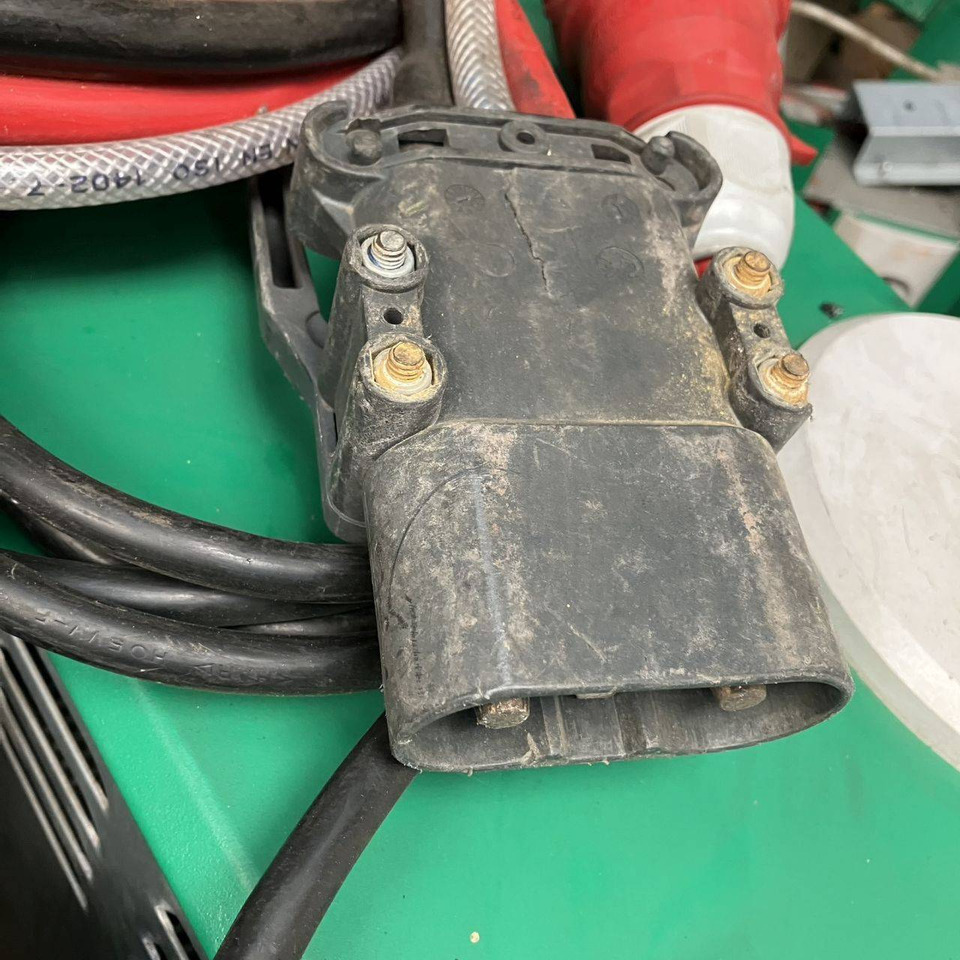 Hoppecke D 400 G80/120 B-F14 H0-HF Trak Air - חלקי חילוף עבור ציוד לטיפול בחומרים: תמונה 5 Hoppecke D 400 G80/120 B-F14 H0-HF Trak Air - חלקי חילוף עבור ציוד לטיפול בחומרים: תמונה 5