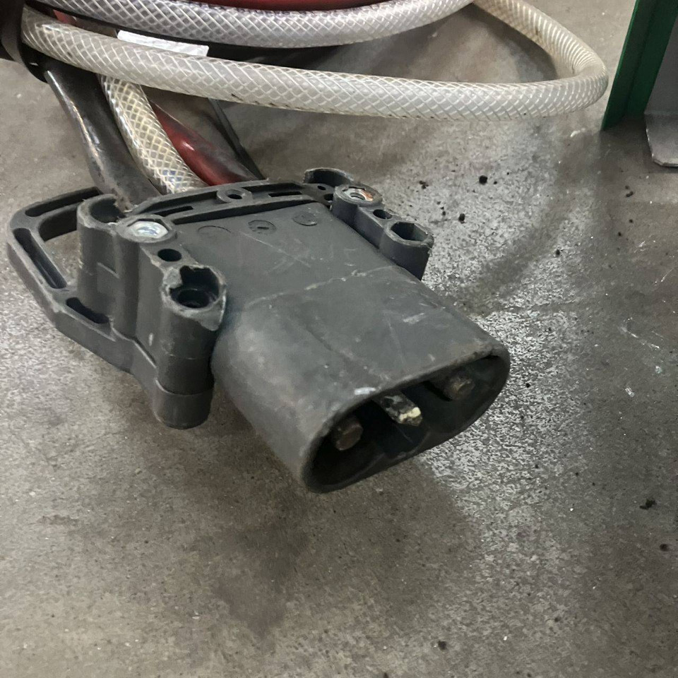 Hoppecke D400 G48/65- B-F14 HO-HF Trak Air - חלקי חילוף עבור ציוד לטיפול בחומרים: תמונה 4 Hoppecke D400 G48/65- B-F14 HO-HF Trak Air - חלקי חילוף עבור ציוד לטיפול בחומרים: תמונה 4