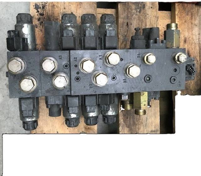 Hydraulic control valve for Linde - שסתום הידרולי עבור ציוד לטיפול בחומרים: תמונה 1 Hydraulic control valve for Linde - שסתום הידרולי עבור ציוד לטיפול בחומרים: תמונה 1
