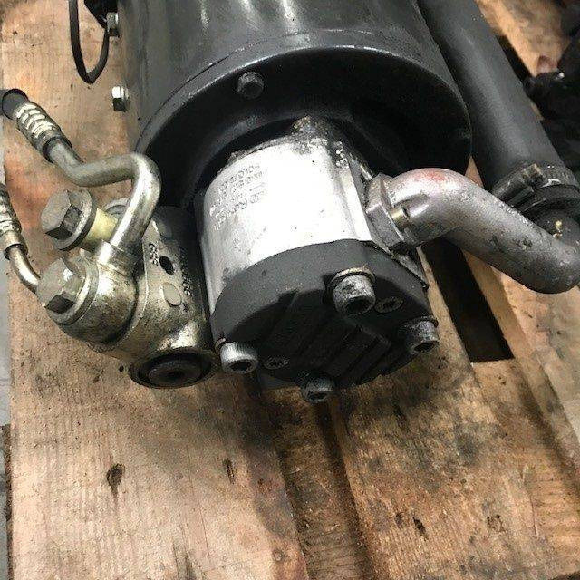 Hydraulic motor for Linde series 335-02 - מנוע הידרולי עבור ציוד לטיפול בחומרים: תמונה 4 Hydraulic motor for Linde series 335-02 - מנוע הידרולי עבור ציוד לטיפול בחומרים: תמונה 4