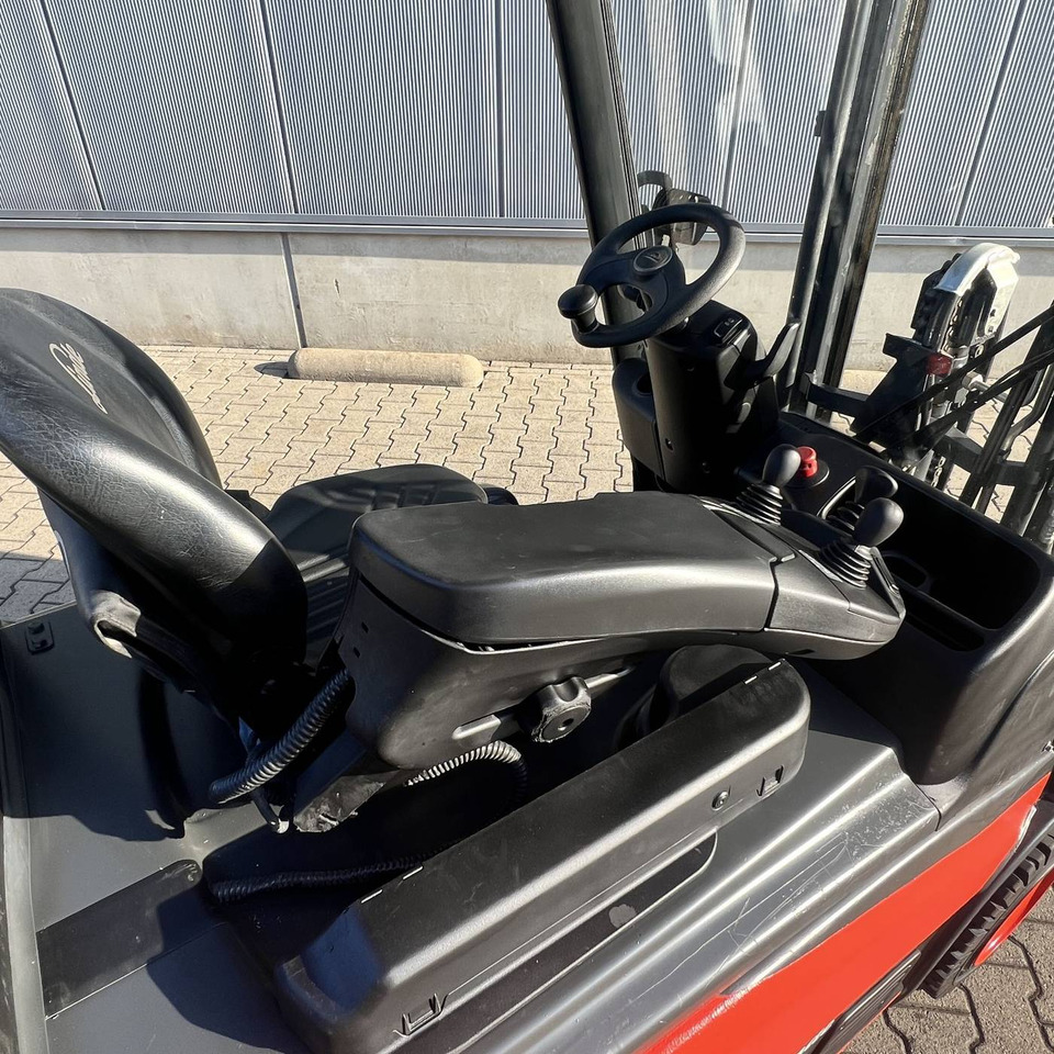 Linde E16P (386-02) EVO - מלגזה חשמלית: תמונה 4 Linde E16P (386-02) EVO - מלגזה חשמלית: תמונה 4