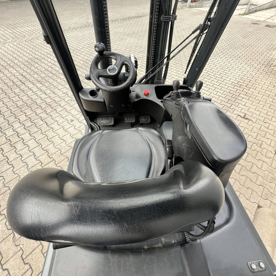 Linde E18P (386-02) EVO - מלגזה חשמלית: תמונה 5 Linde E18P (386-02) EVO - מלגזה חשמלית: תמונה 5