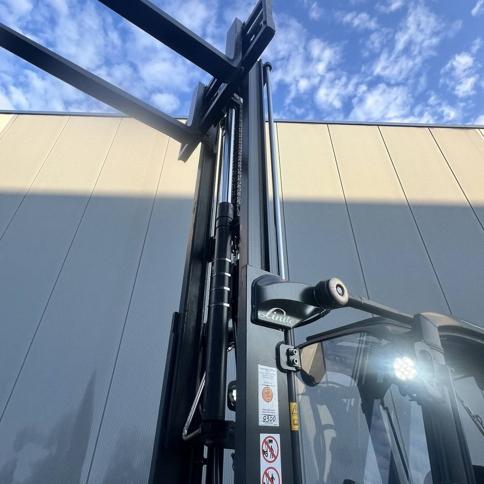 Linde E20PH-02 (386) EVO - מלגזה חשמלית: תמונה 3 Linde E20PH-02 (386) EVO - מלגזה חשמלית: תמונה 3