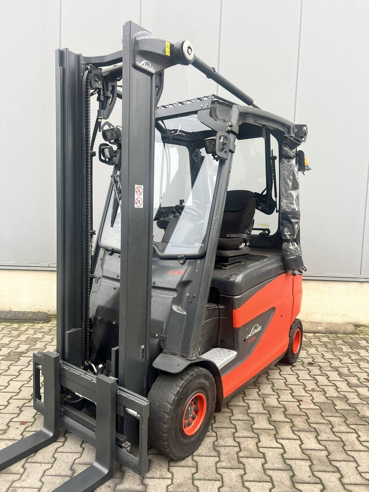 Linde E25/600HL (387) - מלגזה חשמלית: תמונה 1 Linde E25/600HL (387) - מלגזה חשמלית: תמונה 1