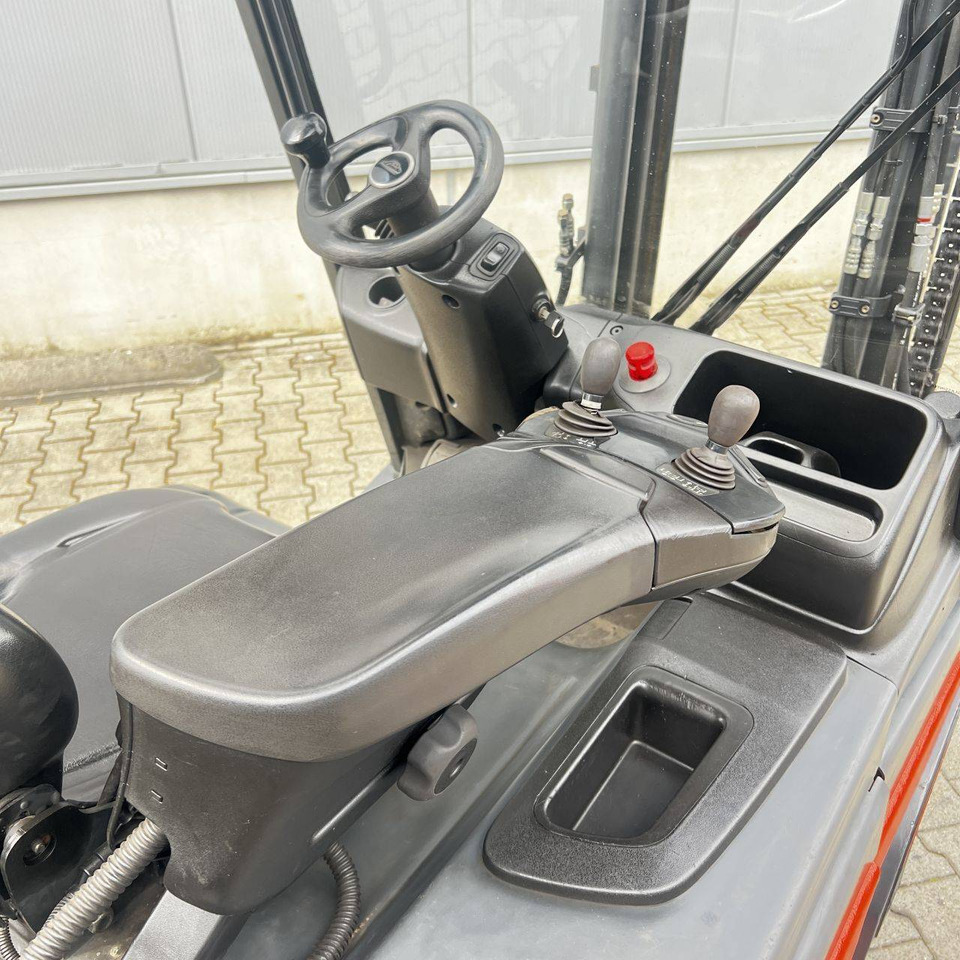 Linde E25L (387) - מלגזה חשמלית: תמונה 3 Linde E25L (387) - מלגזה חשמלית: תמונה 3