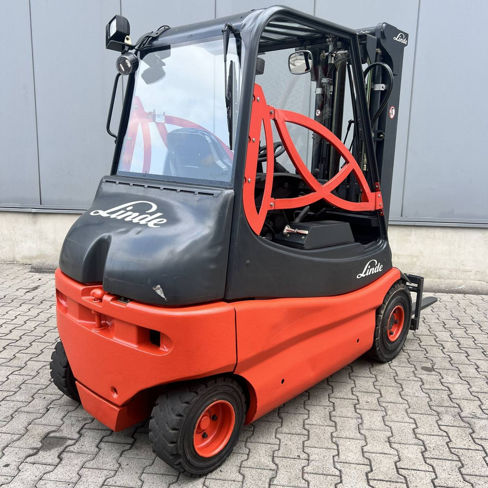 Linde E25S (336-03) - מלגזה חשמלית: תמונה 2 Linde E25S (336-03) - מלגזה חשמלית: תמונה 2