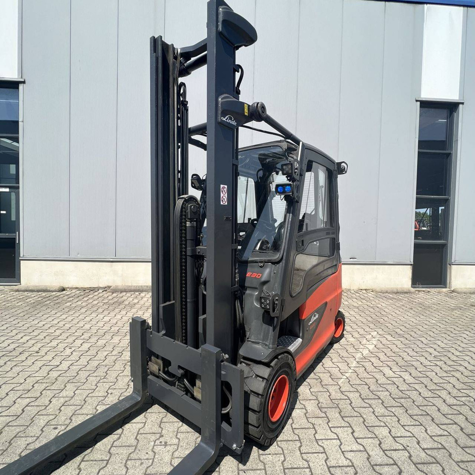 Linde E30/600 HL (387) - מלגזה חשמלית: תמונה 1 Linde E30/600 HL (387) - מלגזה חשמלית: תמונה 1