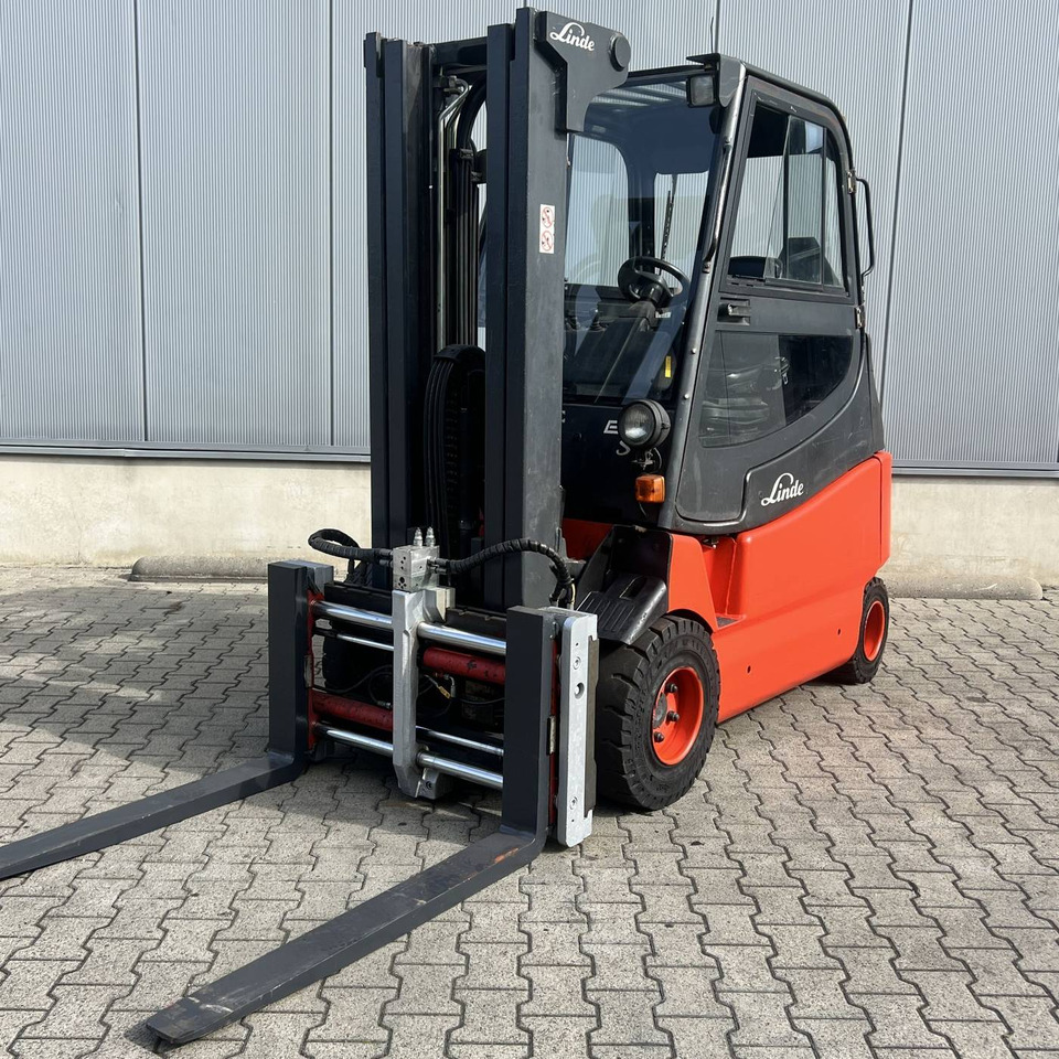 Linde E30-600S (336-03) - מלגזה חשמלית: תמונה 1 Linde E30-600S (336-03) - מלגזה חשמלית: תמונה 1