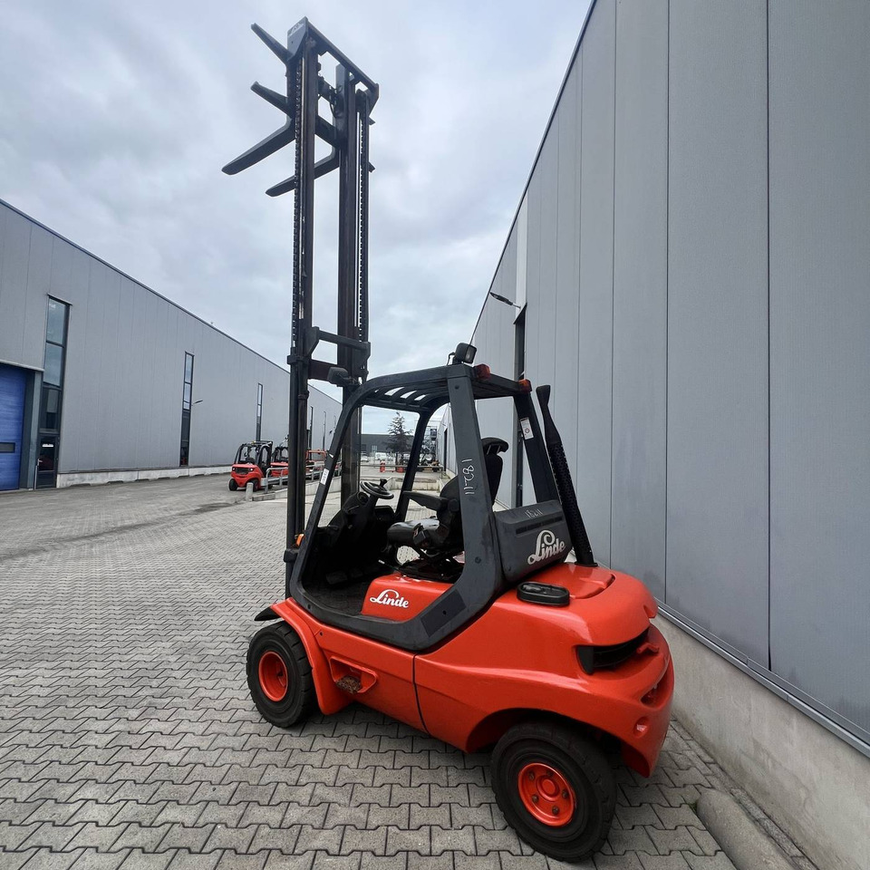 Linde H30D-02 (351) - מלגזת סולר: תמונה 4 Linde H30D-02 (351) - מלגזת סולר: תמונה 4