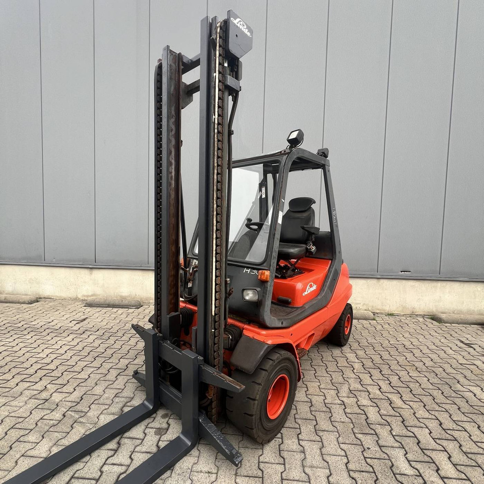 Linde H30D-02 (351) - מלגזת סולר: תמונה 1 Linde H30D-02 (351) - מלגזת סולר: תמונה 1