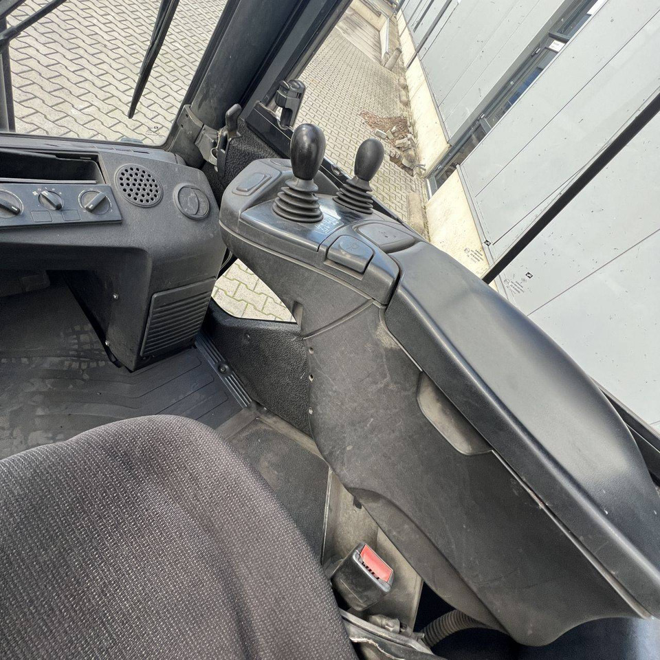 Linde H30D-02 (393) EVO - מלגזת סולר: תמונה 5 Linde H30D-02 (393) EVO - מלגזת סולר: תמונה 5