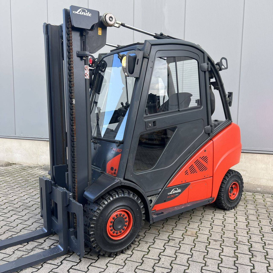 Linde H30D-02 (393) EVO - מלגזת סולר: תמונה 1 Linde H30D-02 (393) EVO - מלגזת סולר: תמונה 1