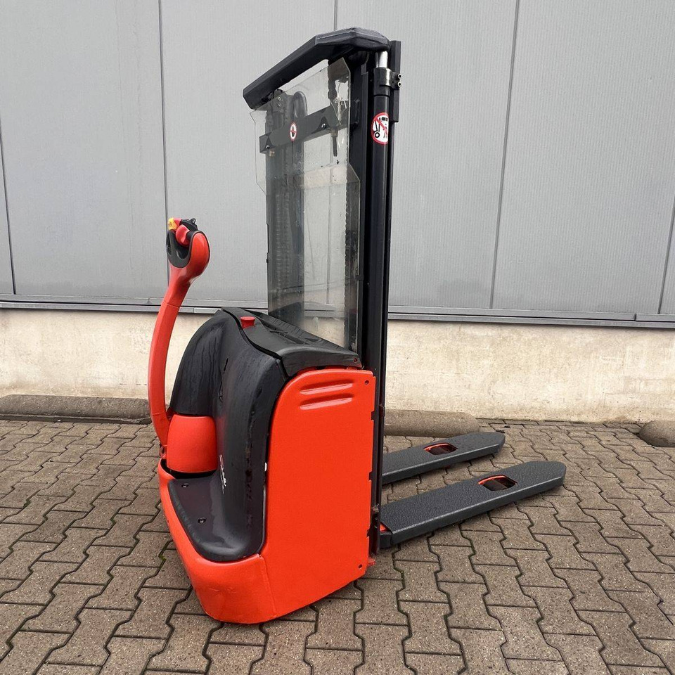 Linde L12 (379) - מערים: תמונה 1 Linde L12 (379) - מערים: תמונה 1