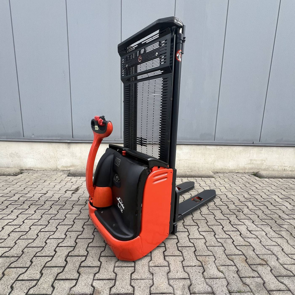 Linde L12 (379) - מערים: תמונה 1 Linde L12 (379) - מערים: תמונה 1