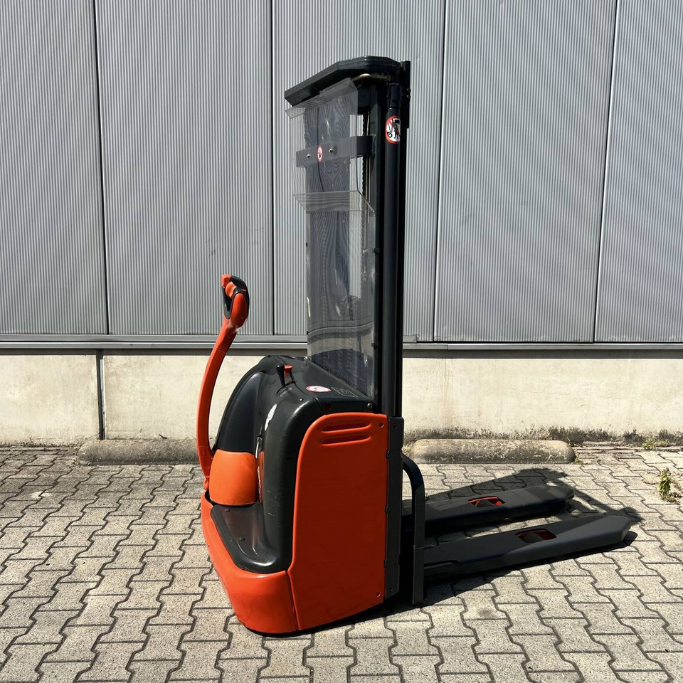 Linde L12 (379) - מערים: תמונה 1 Linde L12 (379) - מערים: תמונה 1