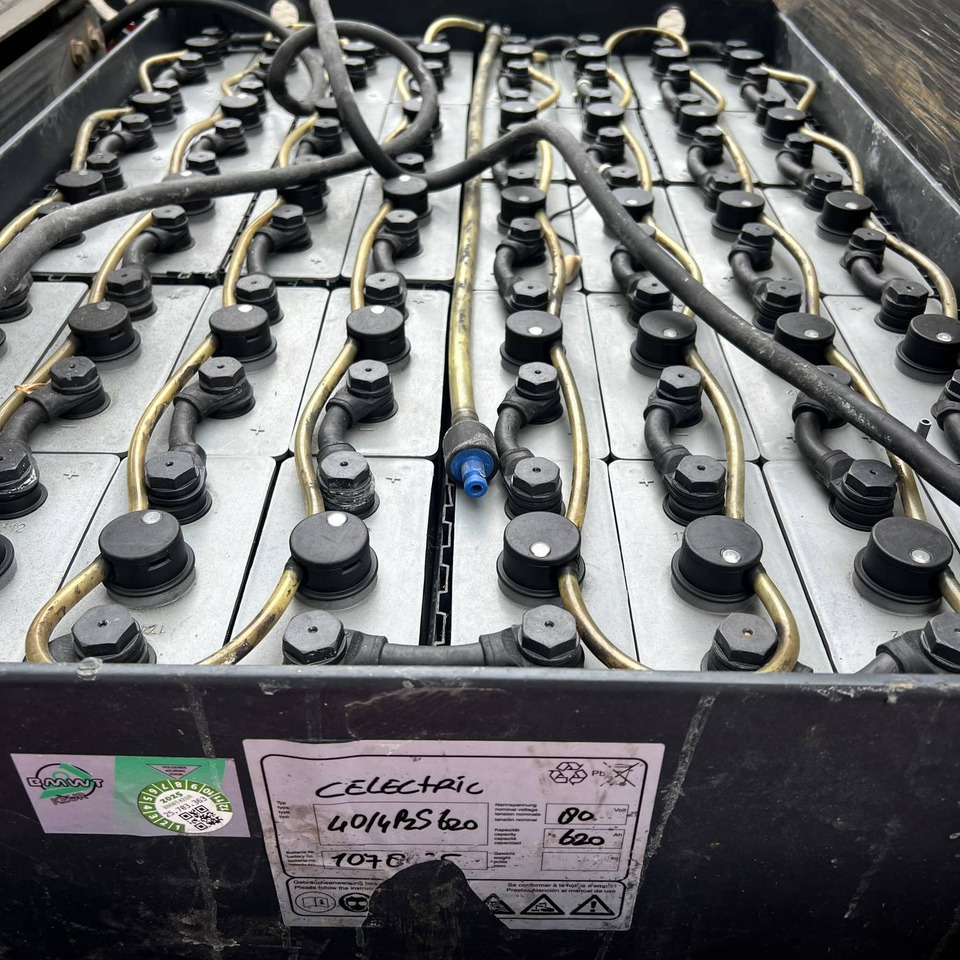 Linde P250 SWB (127) - טרקטור גרירה: תמונה 5 Linde P250 SWB (127) - טרקטור גרירה: תמונה 5