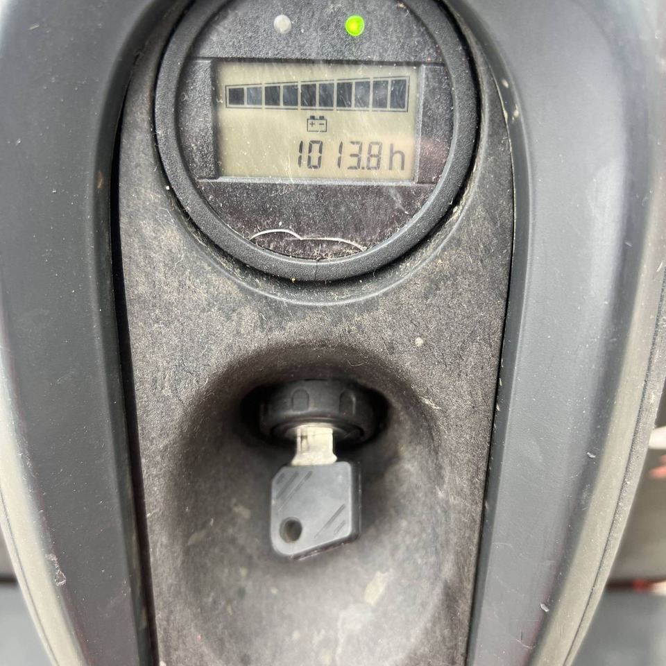 Linde T16 (1152) - משאית משטחים: תמונה 5 Linde T16 (1152) - משאית משטחים: תמונה 5