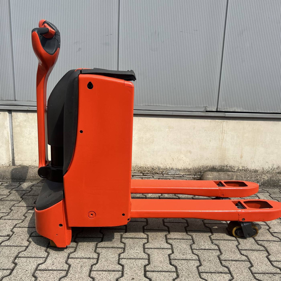 Linde T16 (1152) - משאית משטחים: תמונה 3 Linde T16 (1152) - משאית משטחים: תמונה 3