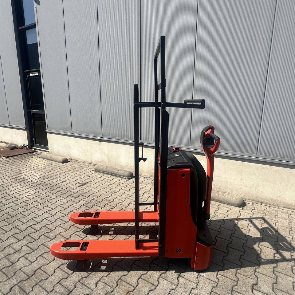Linde T16 (1152) - משאית משטחים: תמונה 3 Linde T16 (1152) - משאית משטחים: תמונה 3