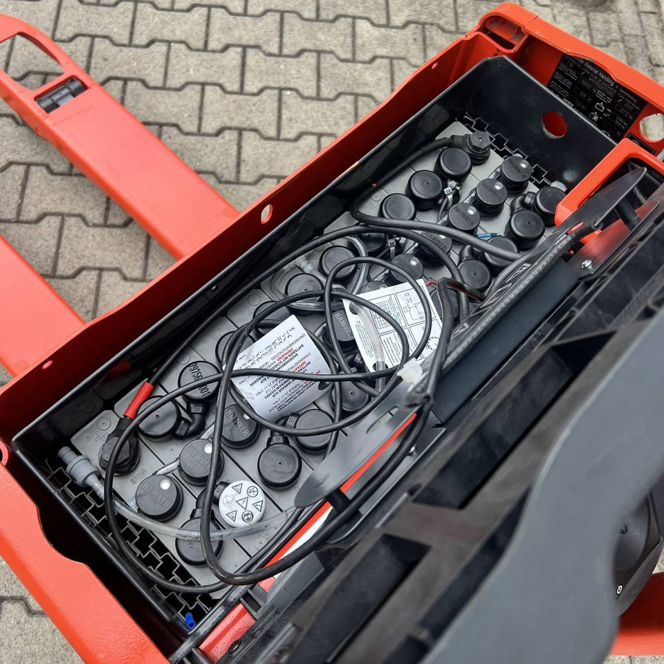 Linde T16 (1152) - משאית משטחים: תמונה 5 Linde T16 (1152) - משאית משטחים: תמונה 5