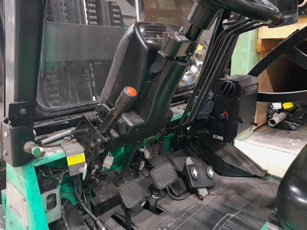 Mitsubishi FGC70K - מלגזת LPG: תמונה 4 Mitsubishi FGC70K - מלגזת LPG: תמונה 4