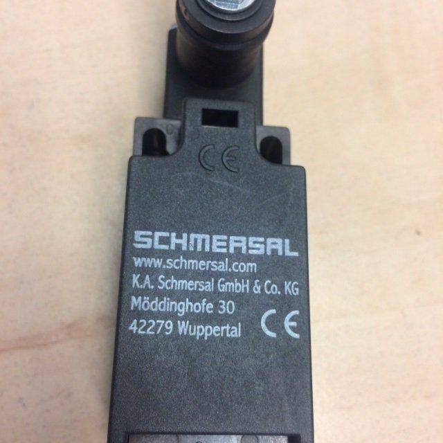 Position switch for Linde series 113/114/115/117 - מתג עמוד היגוי עבור ציוד לטיפול בחומרים: תמונה 3 Position switch for Linde series 113/114/115/117 - מתג עמוד היגוי עבור ציוד לטיפול בחומרים: תמונה 3