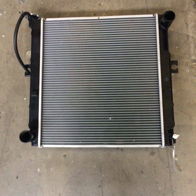 Radiator for Caterpillar - רדיאטור עבור ציוד לטיפול בחומרים: תמונה 2 Radiator for Caterpillar - רדיאטור עבור ציוד לטיפול בחומרים: תמונה 2