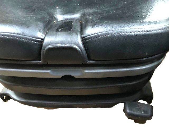 Seat for Linde 1120 Series - מושב עבור ציוד לטיפול בחומרים: תמונה 2 Seat for Linde 1120 Series - מושב עבור ציוד לטיפול בחומרים: תמונה 2