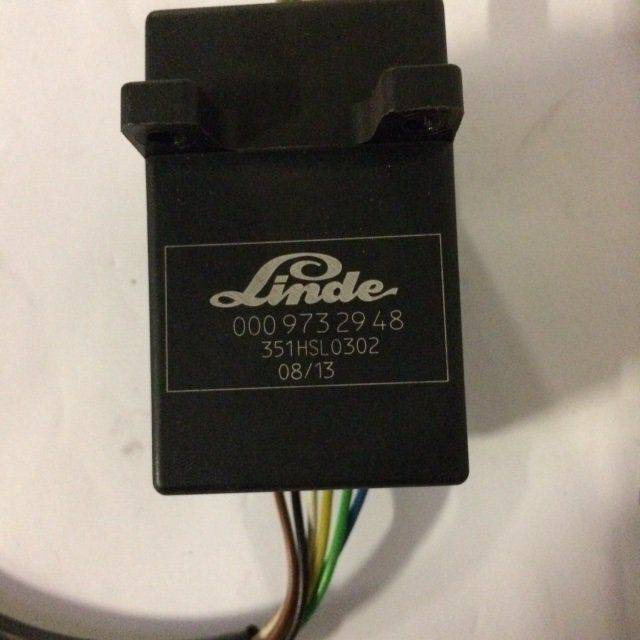 Switch for Linde - מתג עמוד היגוי עבור ציוד לטיפול בחומרים: תמונה 4 Switch for Linde - מתג עמוד היגוי עבור ציוד לטיפול בחומרים: תמונה 4