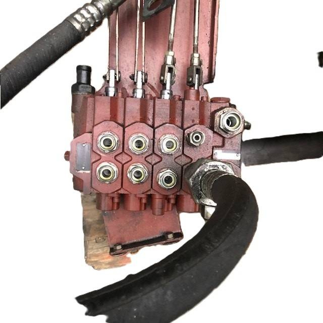 Valve control 4 spool for Linde /353/ - שסתום הידרולי עבור ציוד לטיפול בחומרים: תמונה 2 Valve control 4 spool for Linde /353/ - שסתום הידרולי עבור ציוד לטיפול בחומרים: תמונה 2