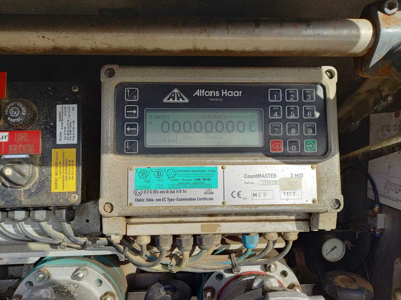 DAF CF85 - משאית מכל: תמונה 2 DAF CF85 - משאית מכל: תמונה 2