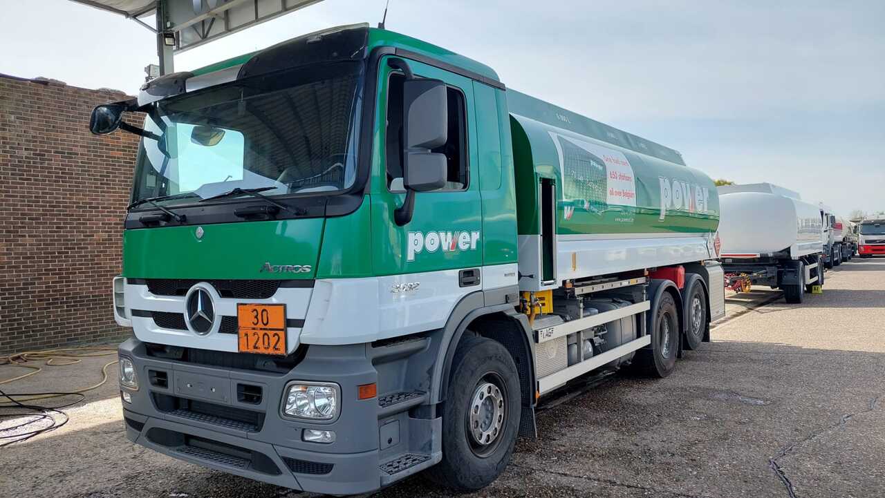 MERCEDES ACTROS - משאית מכל: תמונה 1 MERCEDES ACTROS - משאית מכל: תמונה 1