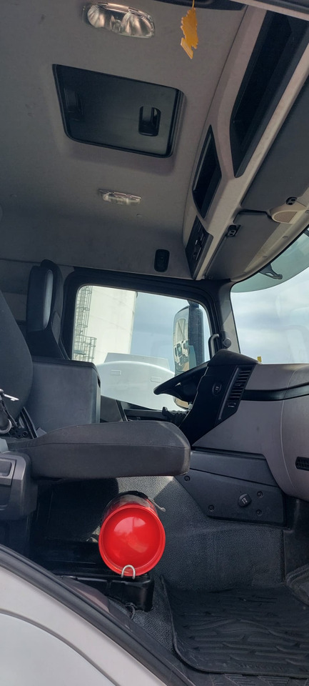 MERCEDES Antos - משאית מכל: תמונה 5 MERCEDES Antos - משאית מכל: תמונה 5