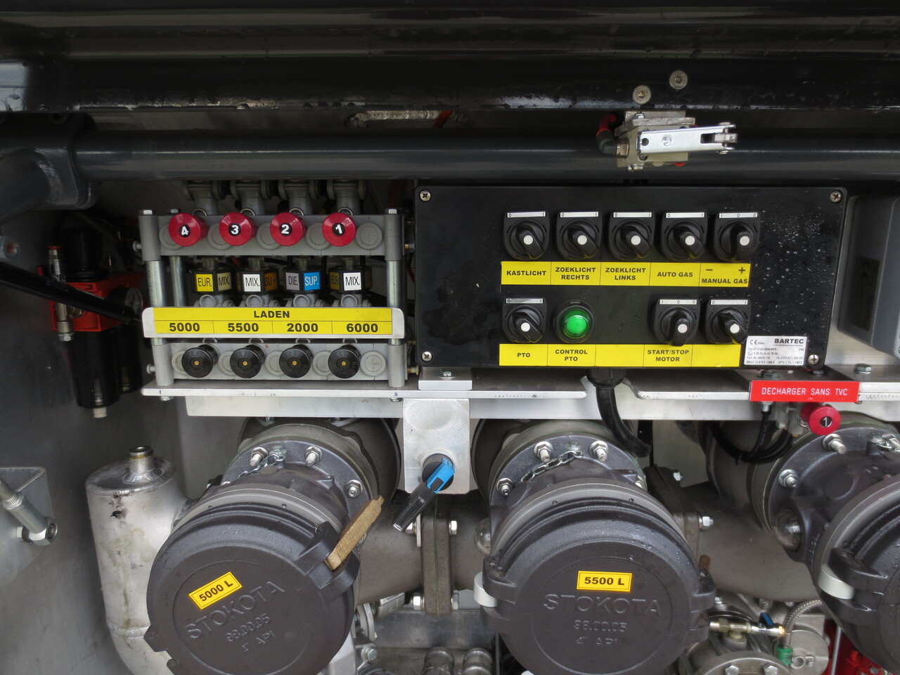 SCANIA G370 - משאית מכל: תמונה 3 SCANIA G370 - משאית מכל: תמונה 3