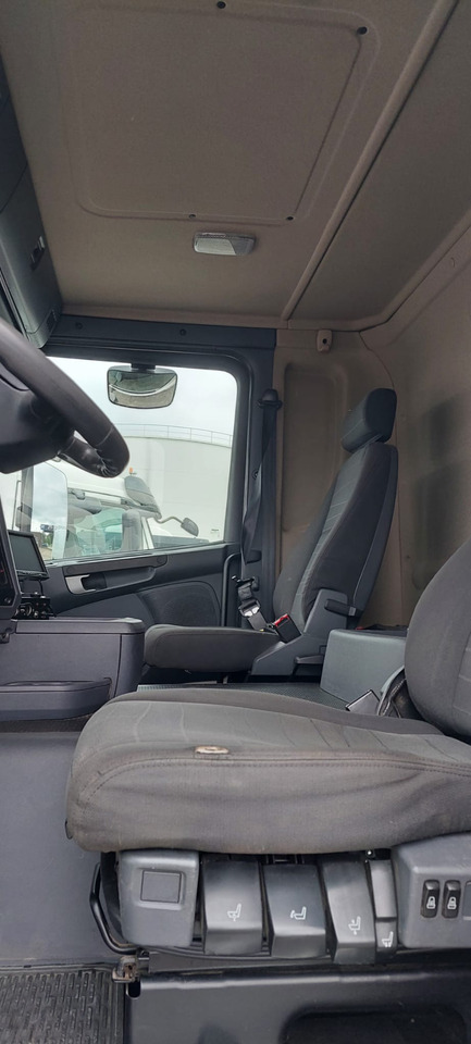 SCANIA G380 - משאית מכל: תמונה 4 SCANIA G380 - משאית מכל: תמונה 4