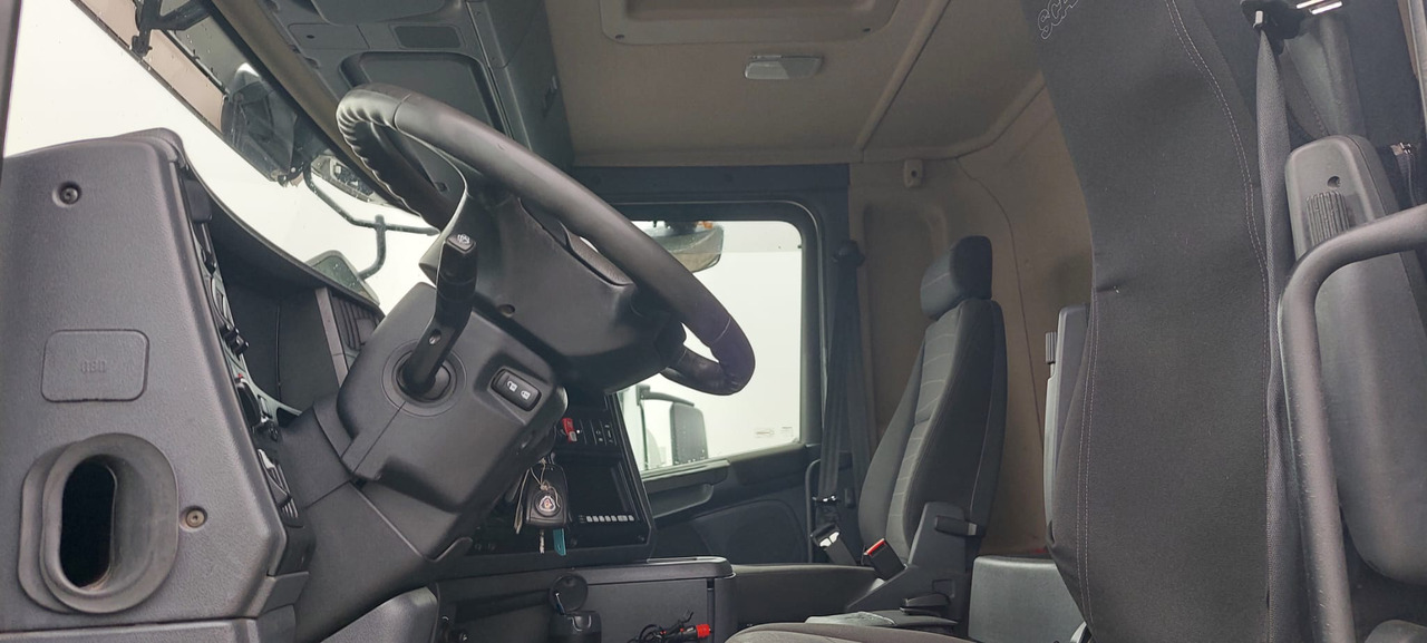 SCANIA G400 - משאית מכל: תמונה 3 SCANIA G400 - משאית מכל: תמונה 3