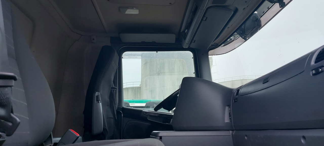 SCANIA G400 - משאית מכל: תמונה 4 SCANIA G400 - משאית מכל: תמונה 4