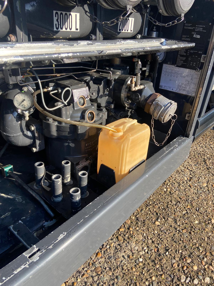 SCANIA P410 - משאית מכל: תמונה 5 SCANIA P410 - משאית מכל: תמונה 5