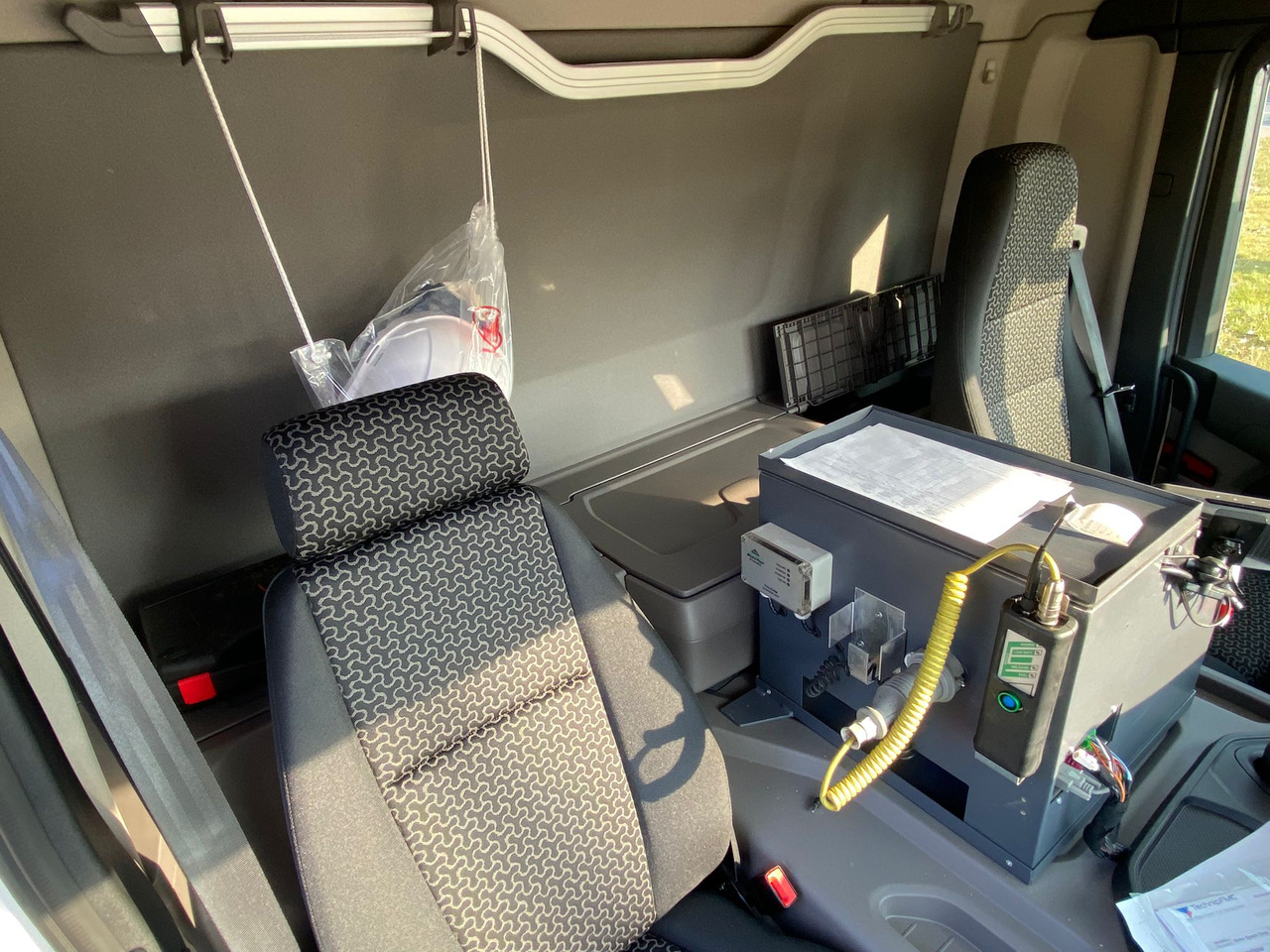 SCANIA P410 - משאית מכל: תמונה 5 SCANIA P410 - משאית מכל: תמונה 5