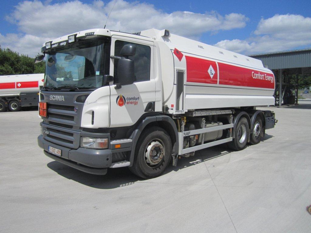 Scania P320 - משאית מכל: תמונה 1 Scania P320 - משאית מכל: תמונה 1