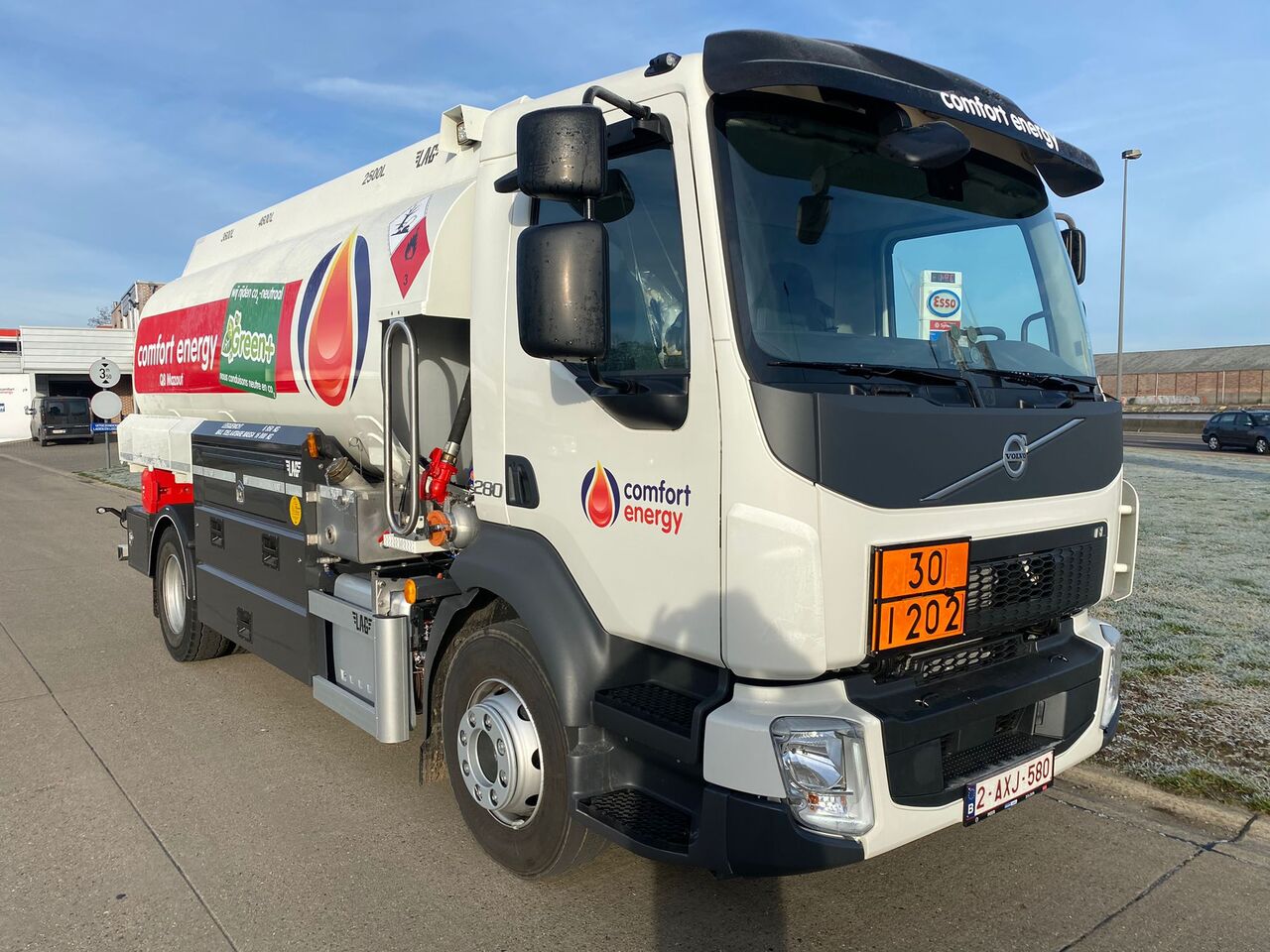 משאית מכל VOLVO FL: תמונה 8