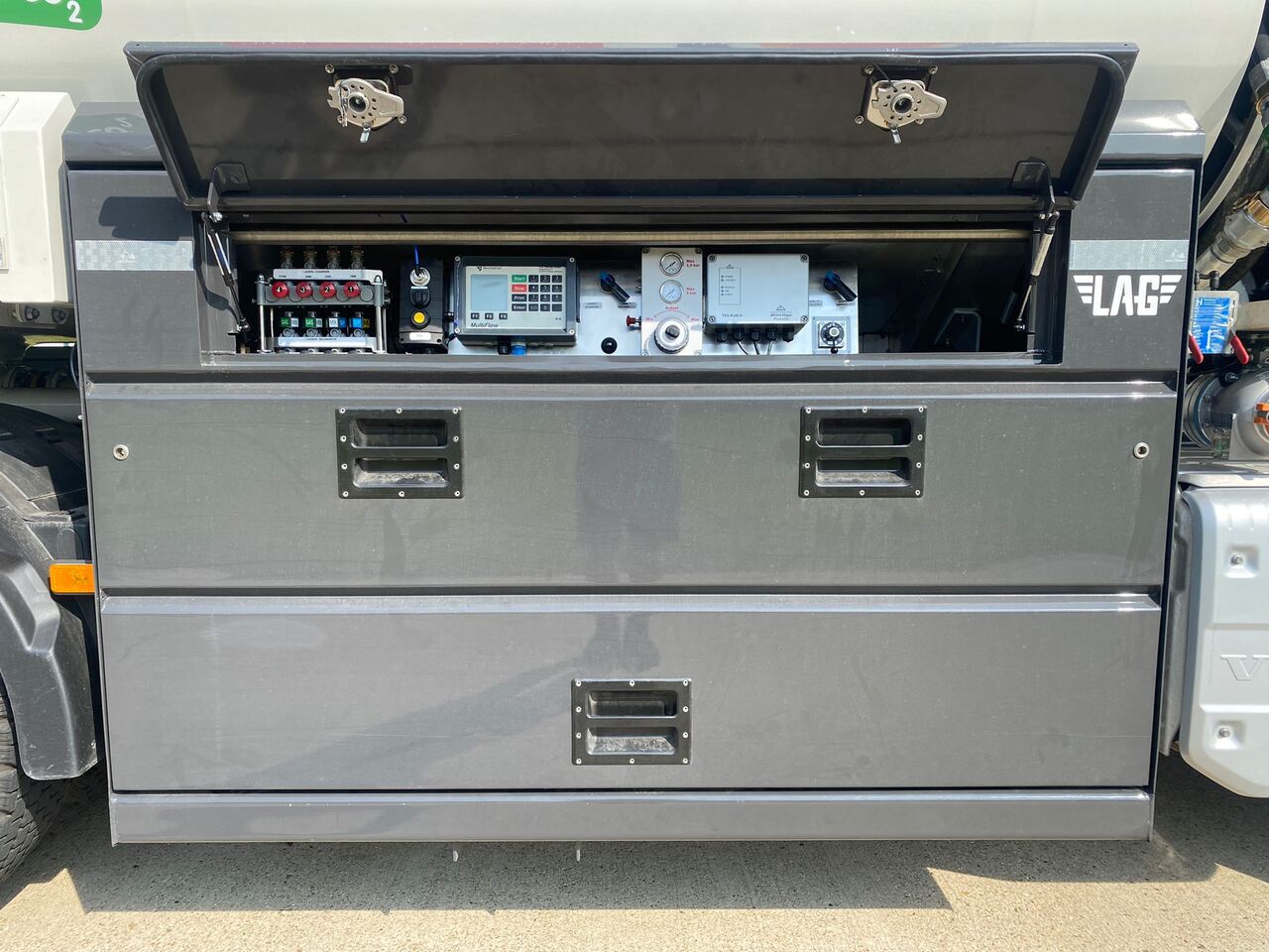 VOLVO FM430HP - משאית מכל: תמונה 2 VOLVO FM430HP - משאית מכל: תמונה 2